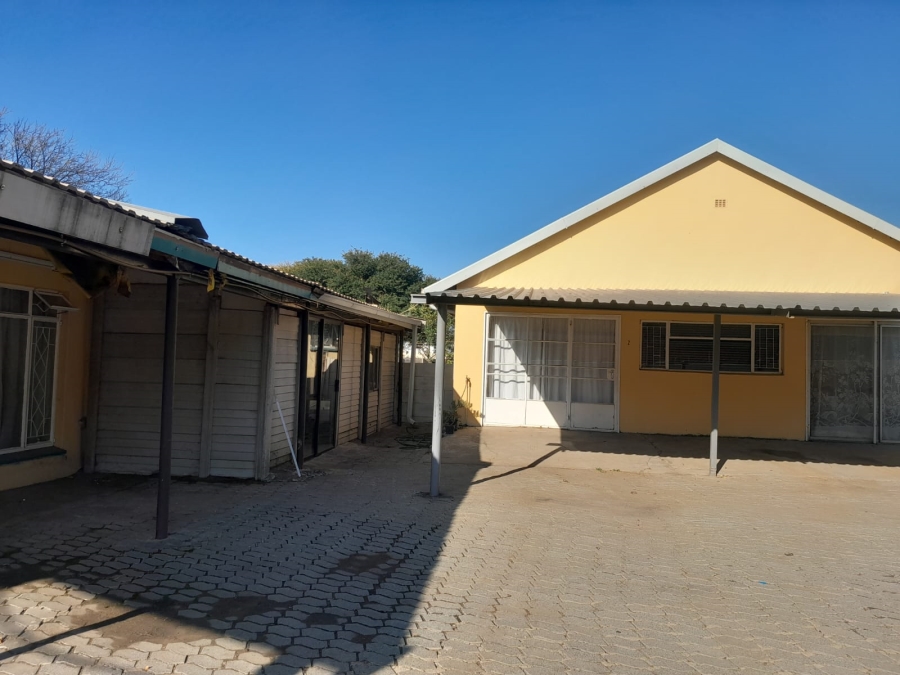 3 Bedroom Property for Sale in Oos Einde North West
